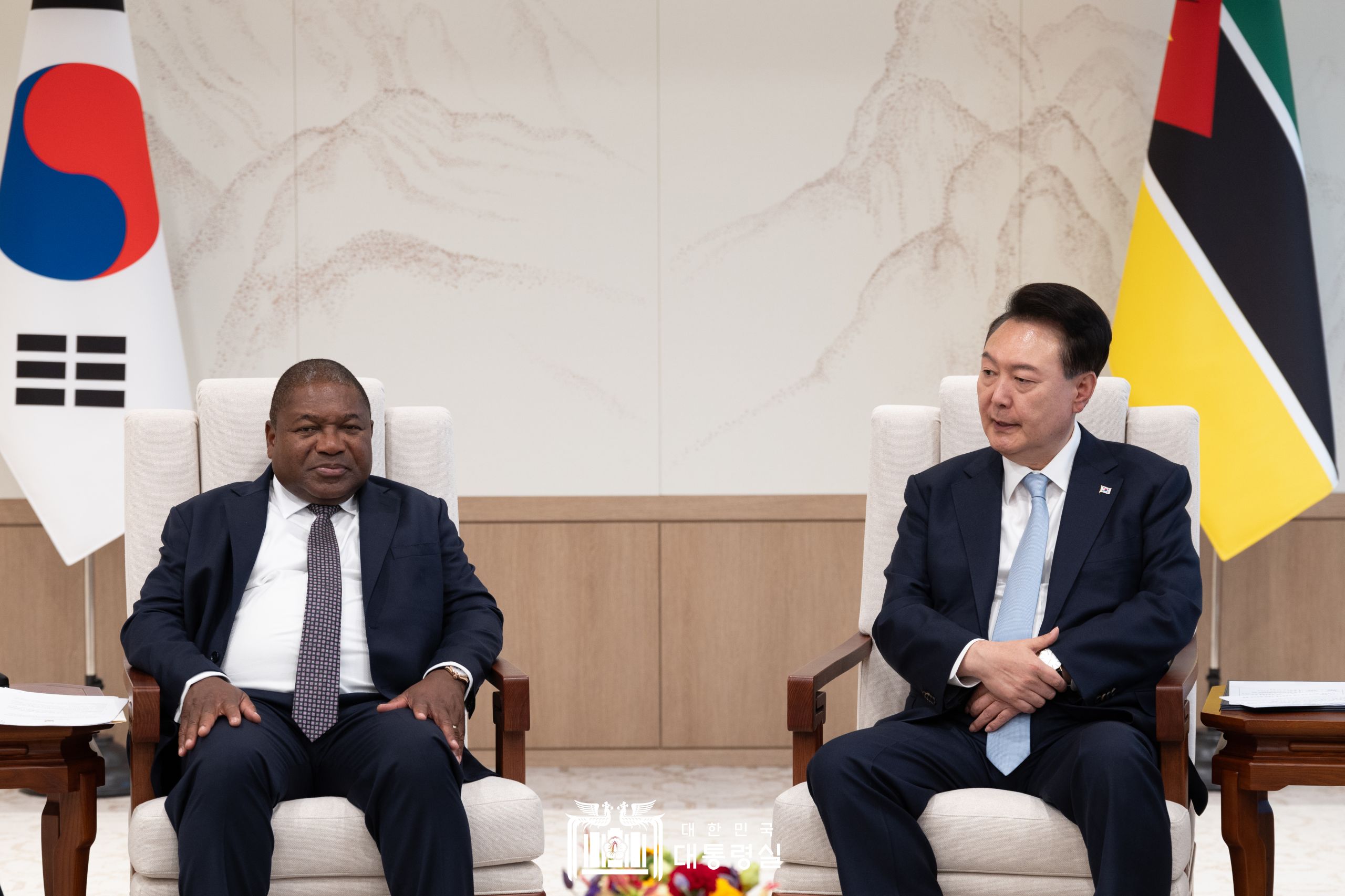 윤석열 대통령, 한-아프리카 정상회의 계기 4개 아프리카 국가 정상들과 양자회담 개최(6.3 오후)